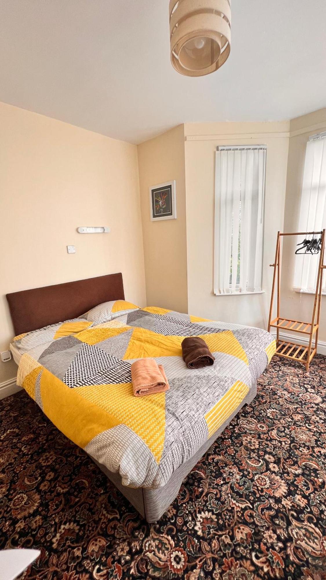 Castle Lodge Guest House 86-88 Sheil Rd L6 3AF Liverpool Extérieur photo