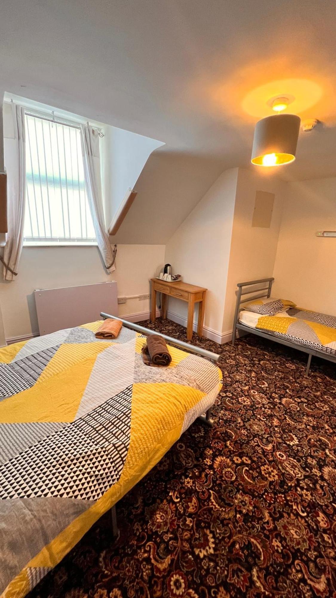 Castle Lodge Guest House 86-88 Sheil Rd L6 3AF Liverpool Extérieur photo