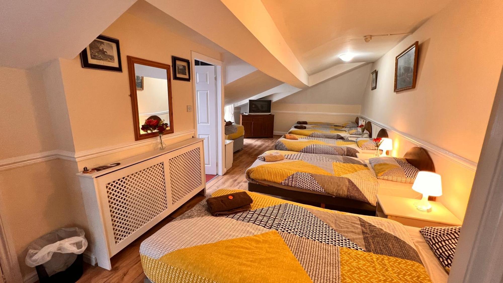 Castle Lodge Guest House 86-88 Sheil Rd L6 3AF Liverpool Extérieur photo